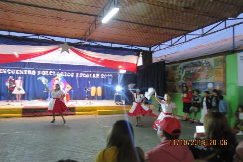 Delegación del Colegio Santa Teresa se presenta en el Quinto encuentro folclórico escolar en la ciudad de Arica image 12