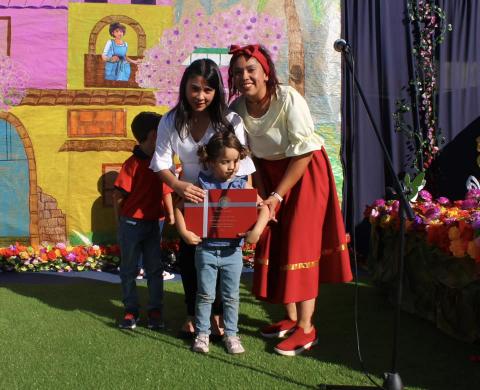 Ceremonia Entrega de Libros de Experiencias Pre-Kinder a 2º Básico image 19