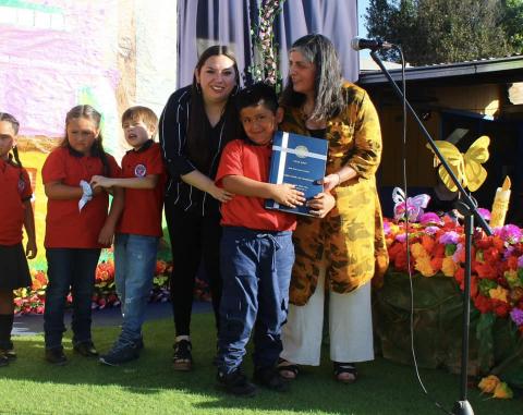 Ceremonia Entrega de Libros de Experiencias Pre-Kinder a 2º Básico image 70