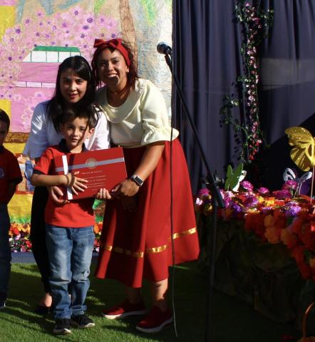 Ceremonia Entrega de Libros de Experiencias Pre-Kinder a 2º Básico image 20