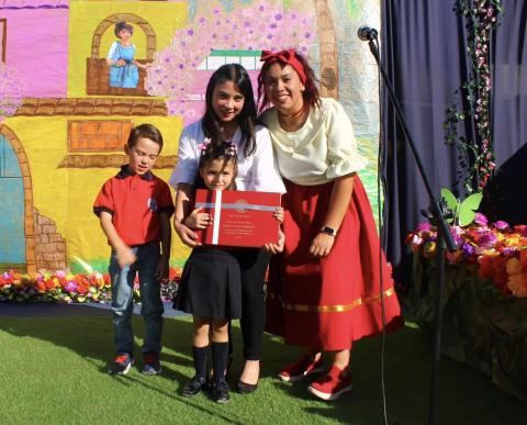 Ceremonia Entrega de Libros de Experiencias Pre-Kinder a 2º Básico image 15