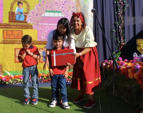 Ceremonia Entrega de Libros de Experiencias Pre-Kinder a 2º Básico image 21