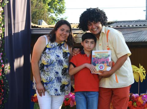 Ceremonia Entrega de Libros de Experiencias 3° a 5º Básico image 75