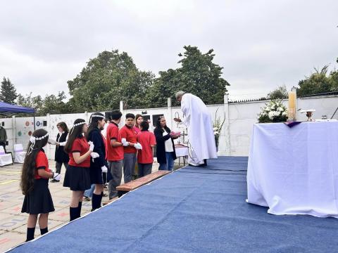 Celebración de Primera Comunión en nuestro colegio image 17